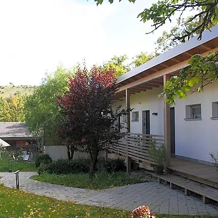 Zimmervermietung Am Habsberg מלון ולבורג